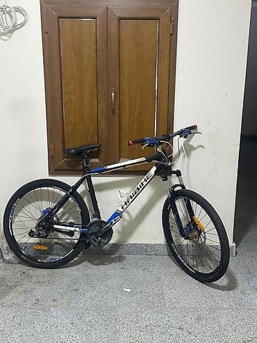“Haibike velosiped satılır. Qabaq 3 skoros, arxa 9 skoros (27 skoros)