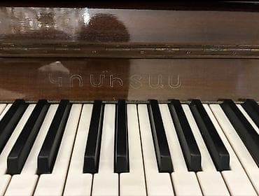 Musiqi alətləri: Upright pianino – “Kouhissuu” (korpus üzərində yazı ilə) - Korpus — 4