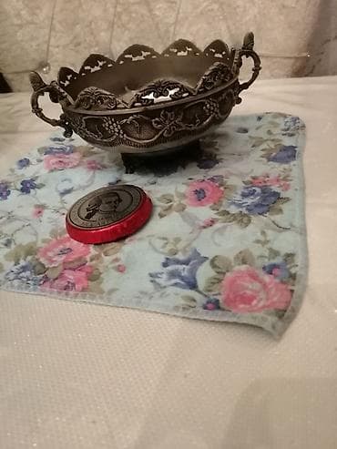 qedim samavar: Antik üslubda dekorativ metal qab - Material: tökmə metal (gümüşü — 1