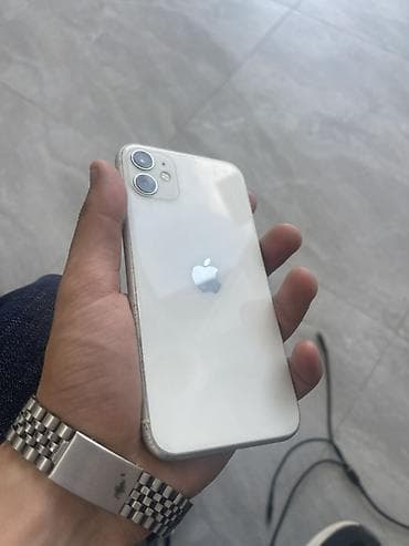 hisense infinity e9: IPhone 11, Ağ — 2