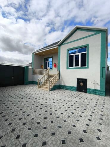 загородный дом с гаражом: 3 комнаты, 90 м², Нет кредита, Свежий ремонт — 1