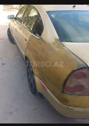 запчасти vw b3: Volkswagen Passat sedan - Korpus: 4 qapılı sedan, qızılı rəngli — 1