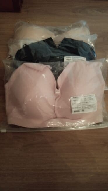 Шубы: Tikişsiz alt ust geyimi ag rengi goturulub qalan 3reng birlikde — 3