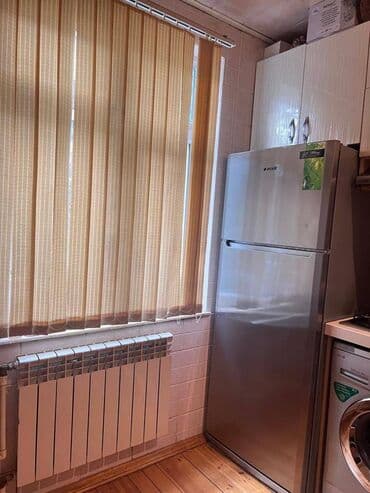 20 yanvarda 2 otaqli evler: 20 Yanvar metrosunun yanında,5 mərtəbənin,1-ci mərtəbəsində,2 — 12