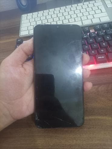 2 ci el plansetler: Redmi 9T. telfon işlekdi sadce ekran qirilib deyişecek basqada — 2