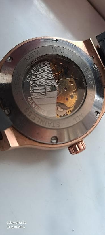 3 d saat: Qol saatı, Hublot, rəng - Qızılı — 3