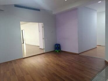 киоск в аренду: 160kv 1 boöyük zal, 3 otaq, 2 duşavoydan ibarətdir. Af mall-ın 3-cü — 2