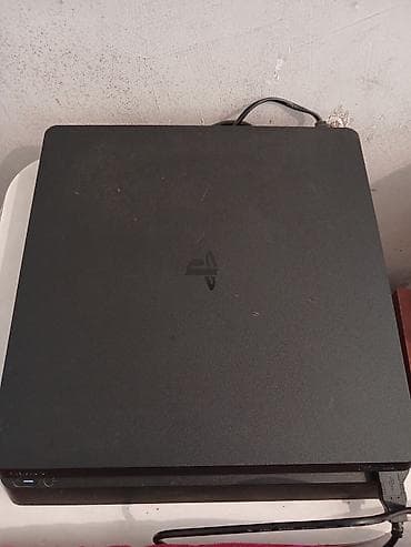 ps4 slim disk: Sony PlayStation 4 Slim oyun konsolu - Model: PS4 Slim (çevik, səssiz — 2
