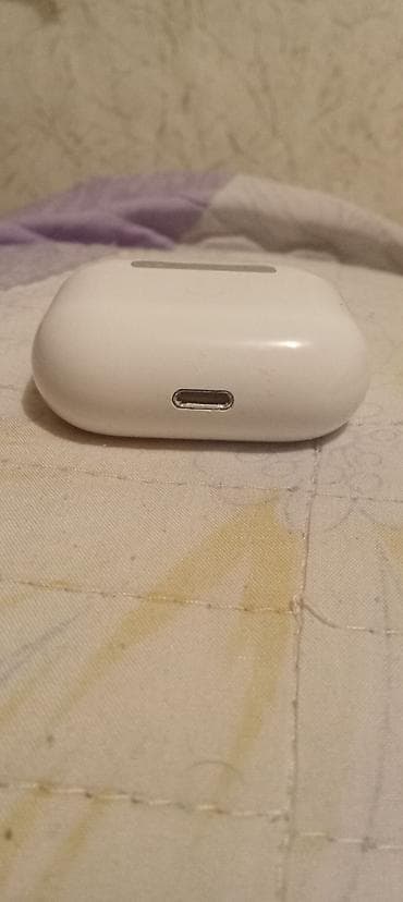 Bluetooth qulaqlıq – ağ rəng, kompakt şarj qutusu ilə - Qulaqdaxili