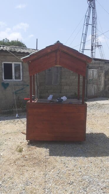 hazır evler konteyner: Taxtadan hazırlanmış ticarət köşkü. Bu köşk hər cür ticarət fəaliyyəti — 3