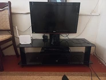 antena kabel: İşlənmiş, Düz TV altlığı, Polkalı, Şüşəli — 1