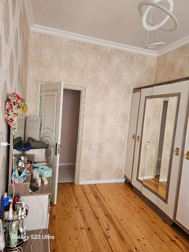 Трюмо: 3500 manata satılır Yataq otağı-2 nəfərlik yataq,paltar dolabı,2 ədəd — 4