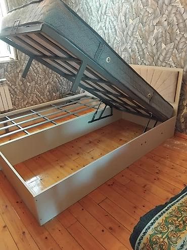 Mebel: Qaldırılan mexanizmalı çarpayı və döşək dəsti - Ölçü: təxmini 160x200 — 1