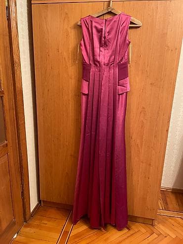 qaqa stili: 1 defe geyinilib, çox keyfiyyetli paltardır. 350 manata alınıb — 2