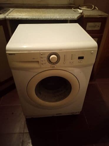 xutor kiraye: Dərnəgül metrosunun yanında 5 mərtəbəli binanın 4 cu mərtəbəsində — 4