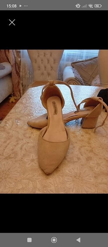 kiçik dabanlı ayaqqabı: Her biri 9m - Stil: kəsik yanlı, sivri burunlu, ankle-strap qayışlı — 3