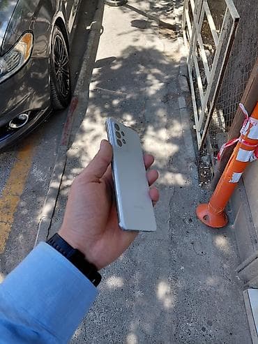 samsung g850: Samsung Galaxy A52, 128 GB, rəng - Ağ, Düyməli, Sensor, Barmaq izi — 5