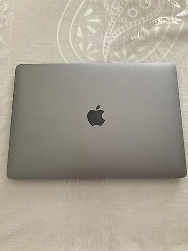 Apple MacBook Air (Space Gray) - Model: MacBook Air 13" - Rəng: Space — 5