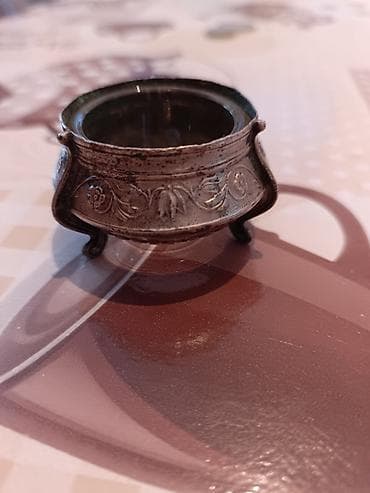 Кухонные принадлежности: Gümüş dekorativ duz/ədviyyat qabı (tripod dizaynlı) - Material — 1