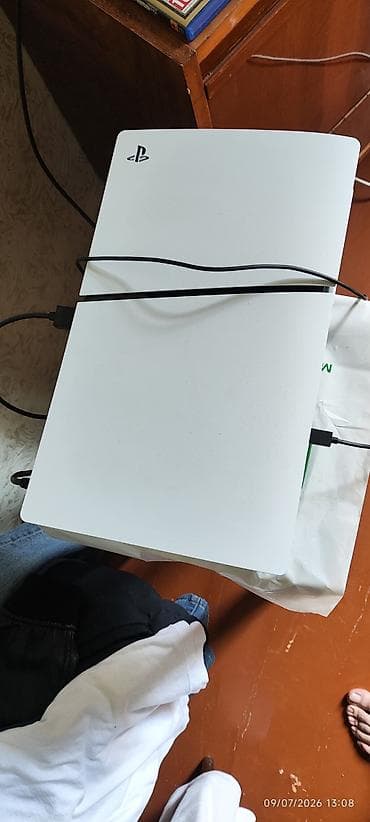 PS5 (Sony PlayStation 5): Sony PlayStation 5 (PS5) + 2 ədəd DualSense Komplekt: - PS5 oyun — 4