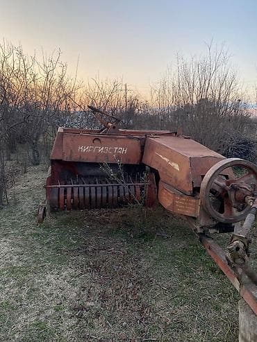 Kənd təsərrüfatı üçün ot-saman presi (KV tipli kvadrat balya presi) -