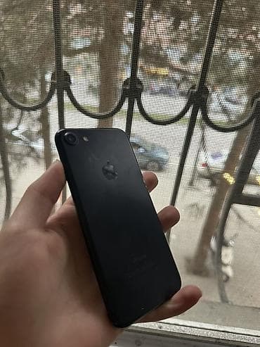 telefon iphone x: IPhone 7, Qara, Barmaq izi — 1