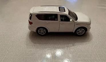 Infiniti: Təcili Satılır. Endirim Var. Infınıtı QX 56 modelkası satılır — 2