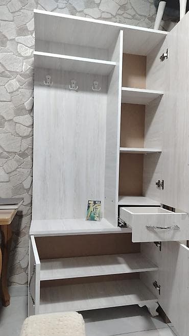 şifanerler: 1 qapı, Güzgülü, Ağ, Digər material, Açılan, Düz dolab — 4