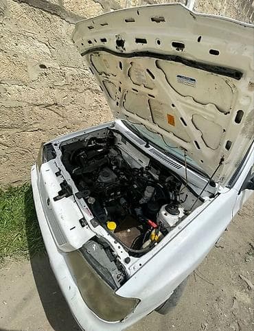 hyundai excel 1994: Saipa Saba 132 SE, ağ rəng, sedan kuzov. Texniki xüsusiyyətlər: - — 3