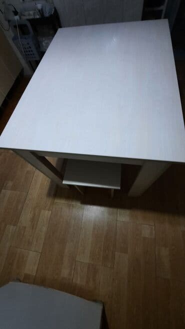 где можно купить барные стулья: Для кухни, Нераскладной, Квадратный стол — 1