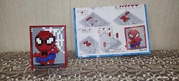 - Spiderman mövzulu mozaika konstruksiya dəsti - Kiçik bloklardan — 1
