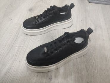 parça krasofkalar: Qara-rəngli uniseks idman ayaqqabısı. krasovka.Krasovka. 42-42.5 — 4