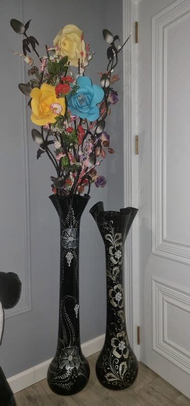 kala gul: Güldan 2 ədəd. Whatsapp aktivdir. Ünvandan götürmək mümkündür. Tək — 2