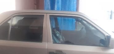 most mercedes: Avtomobil baqajı üçün ehtiyat təkər bölməsi və aksesuar yuvaları olan — 4