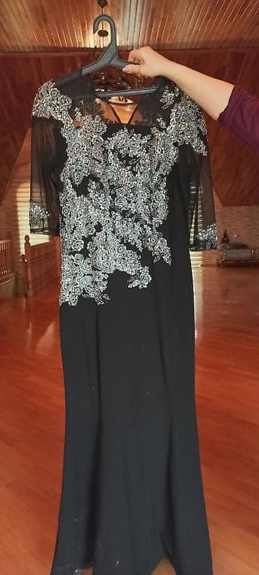 uzun don: Zərif gecə/libas – uzun qara don - Rəng: qara - Üst hissə və sinə — 1