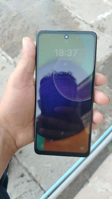 galaxy tab a8: Samsung Galaxy A52, rəng - Ağ, İki sim kartlı — 1