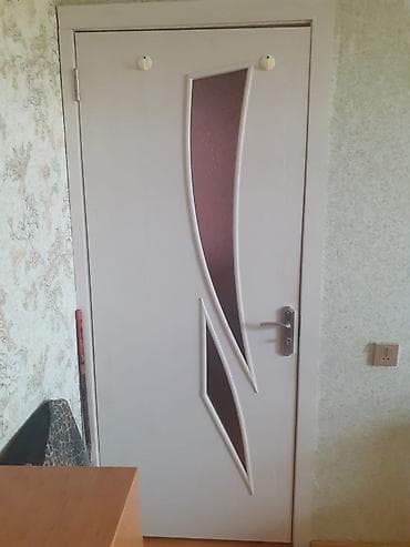 alminum qapi: Endirim!!! Qapi 2 ededdi biri 40azn. olçu 200×90.Unvan — 1