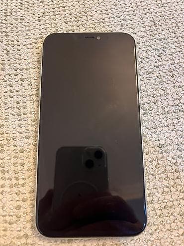 ayfon planşet: IPhone 11 — 2