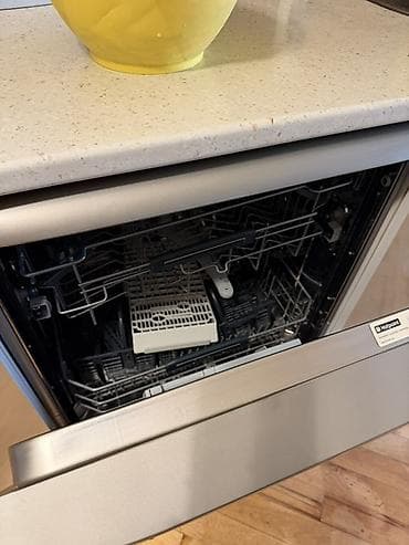a 23: Hotpoint Ariston qabyuyan maşın – tam ölçü, paslanmayan polad ön panel — 3