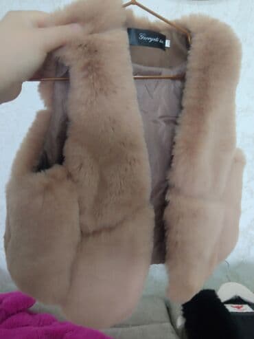 женские меховые жилеты: Bej rəngli süni kürk jilet. uşaq ucun6-7 yaş - Marka: Geryeeli — 1