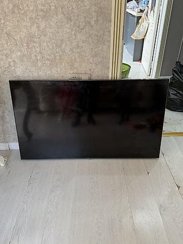 mi pult: Televizor Samsung LED ekran 55" 4K (3840x2160) — 1