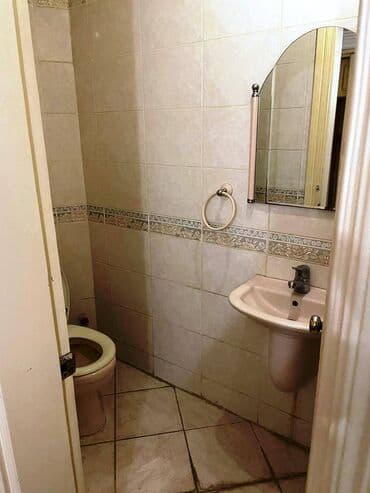 neftciler kiraye ev: Rəşid Behbudov küçəsində 5 mərtəbəli binanın 4 cü mərtəbəsi ümumi — 18