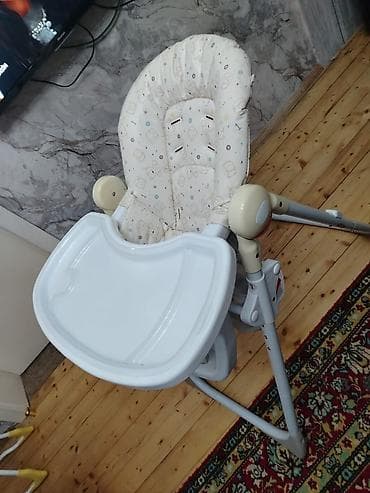 Uşaq yemək stulu - Yumşaq, yastıqlı oturacaq və başlıq: rahatlıq üçün