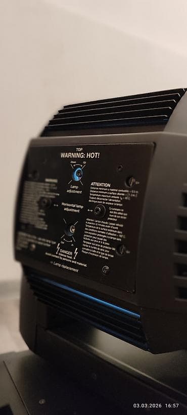 Məhsul: Martin MAC 700 Wash hərəkətli başlı səhnə proyektoru Təsvir — 3