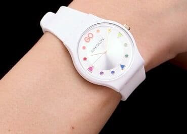 Yeni, Qol saatı, rəng - Ağ