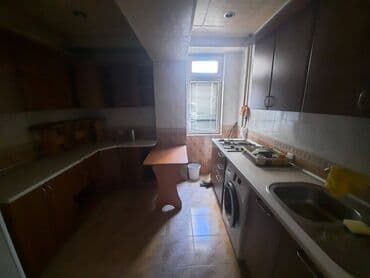 28 may metro: 28 May,Səməd Vurğun parkı yaxınlığında,Spar marketin yanında,ümumi — 3