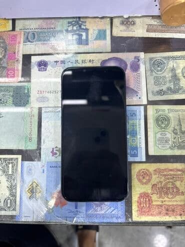 IPhone 13, 128 GB, Qara, Face ID