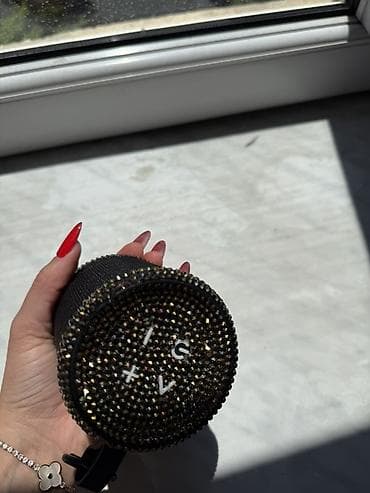 mikrofon bluetooth: Amerikadan almisham Ela ishleyir Parlaq bəzəkli portativ Bluetooth — 4