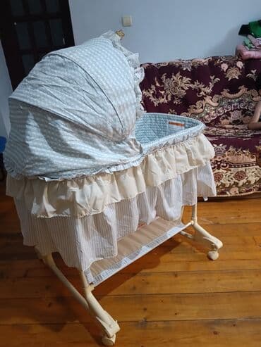 gilan parçaları: Oğlan və qız üçün, İşlənmiş, Yumru, Beşik, Dəst ilə, Matras ilə, Yellənmə mexanizm ilə — 4