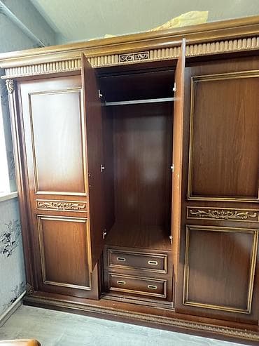 bal: Klassik üslubda yataq otağı dəsti. Kravatın matrası var. Çox — 4